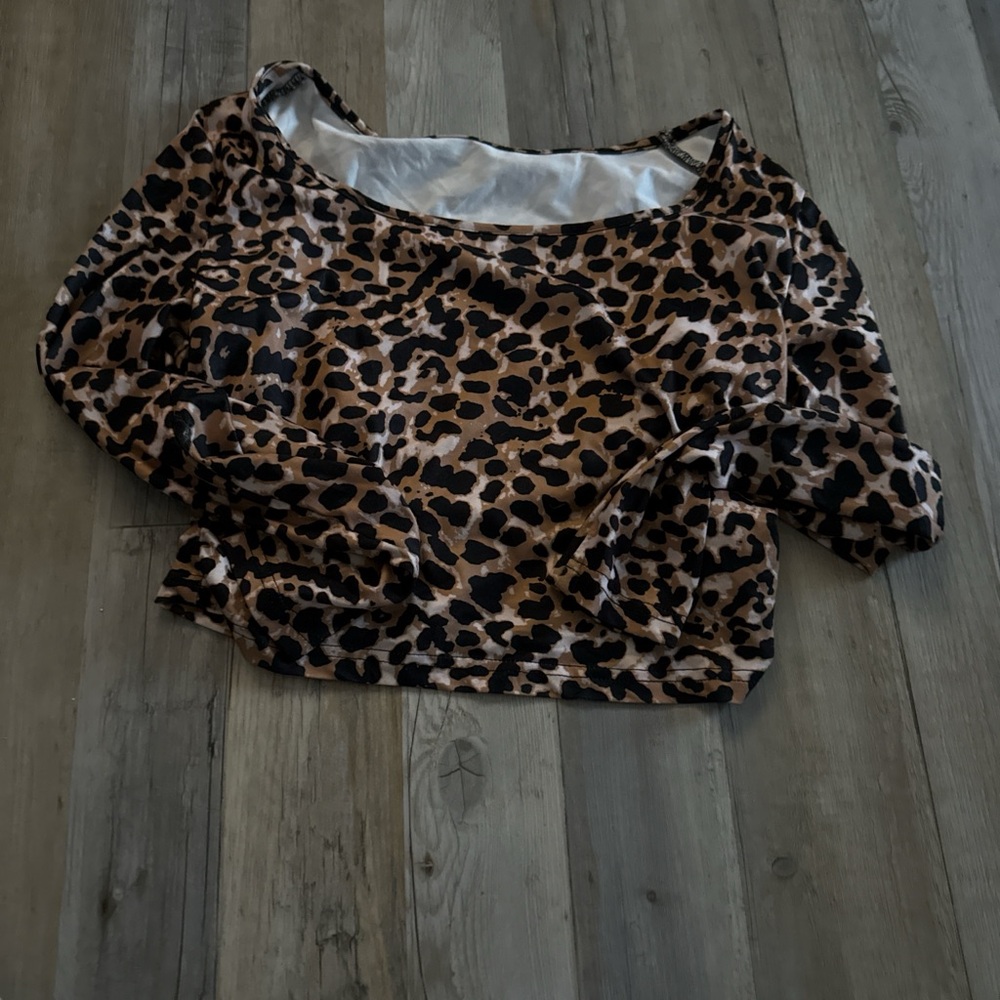 SHEIN Leopard Print Crop Top